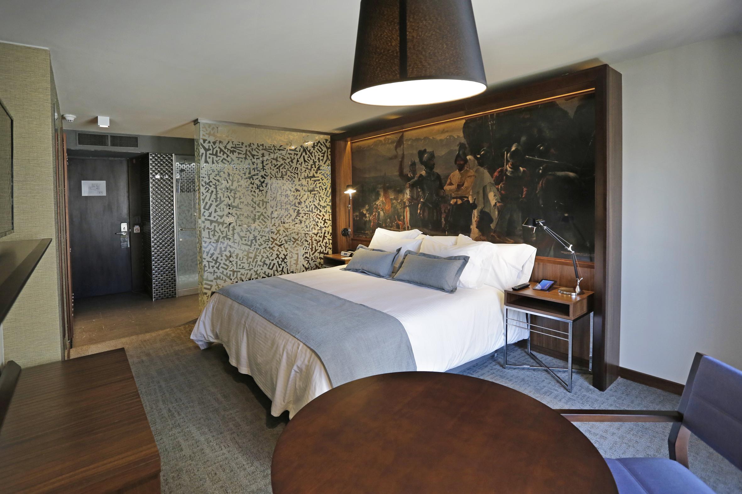 Hotel Cumbres Lastarria Santiago Kültér fotó A room at the hotel