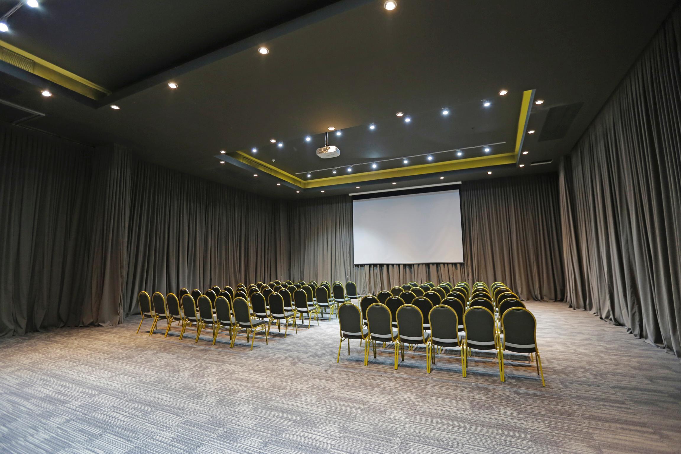 Hotel Cumbres Lastarria Santiago Kültér fotó The conference room