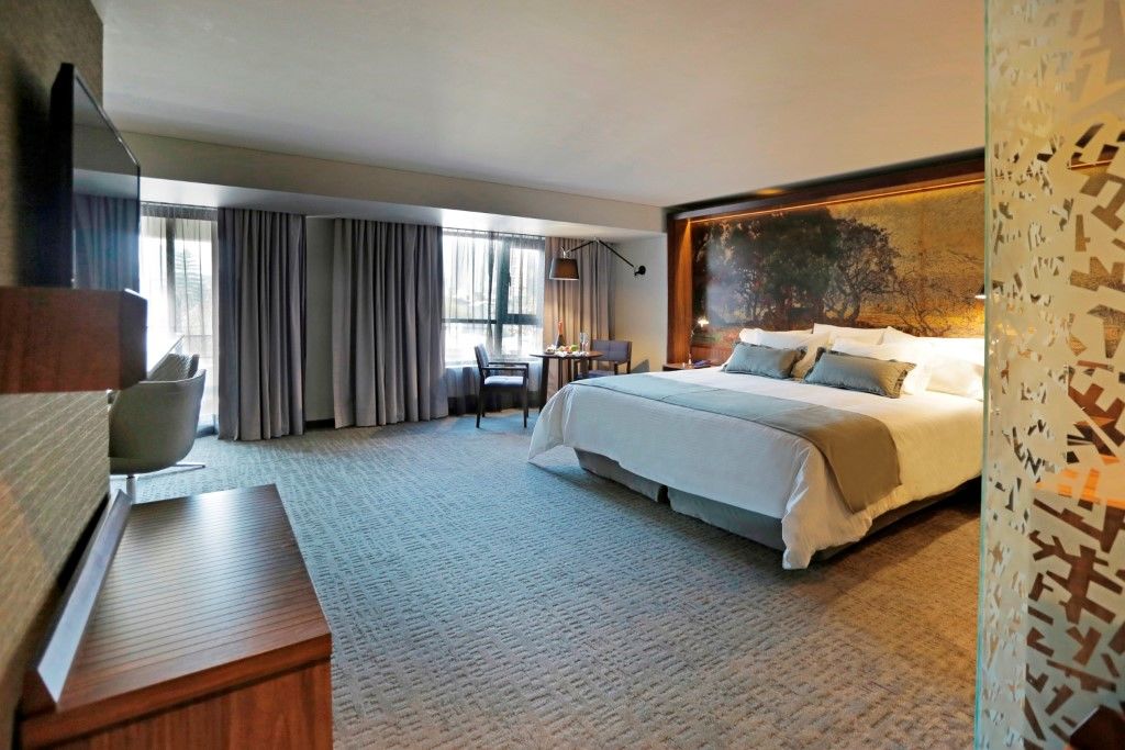 Hotel Cumbres Lastarria Santiago Kültér fotó A guest room at the Hotel Zags