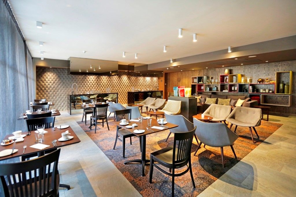 Hotel Cumbres Lastarria Santiago Kültér fotó The restaurant