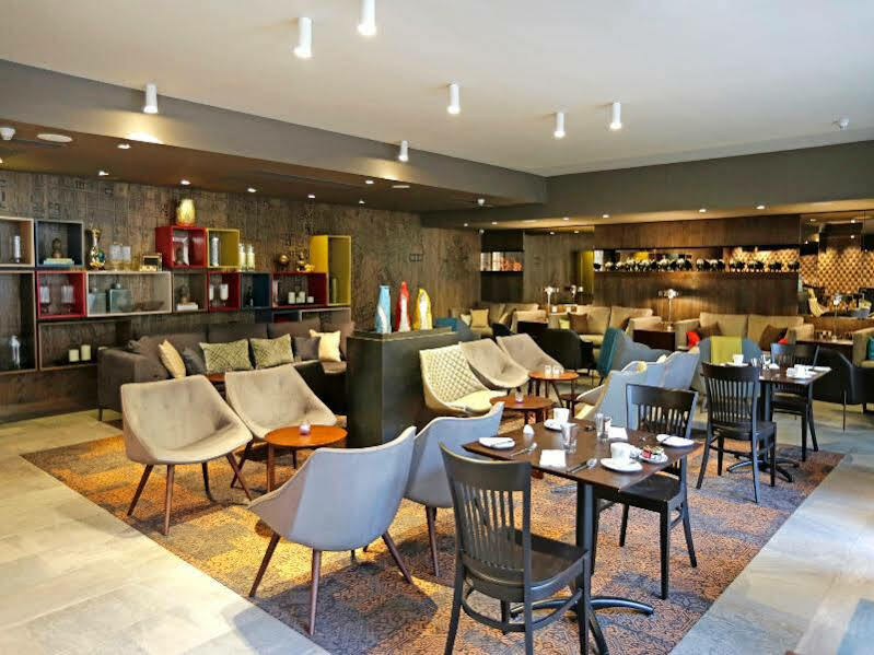 Hotel Cumbres Lastarria Santiago Kültér fotó The restaurant
